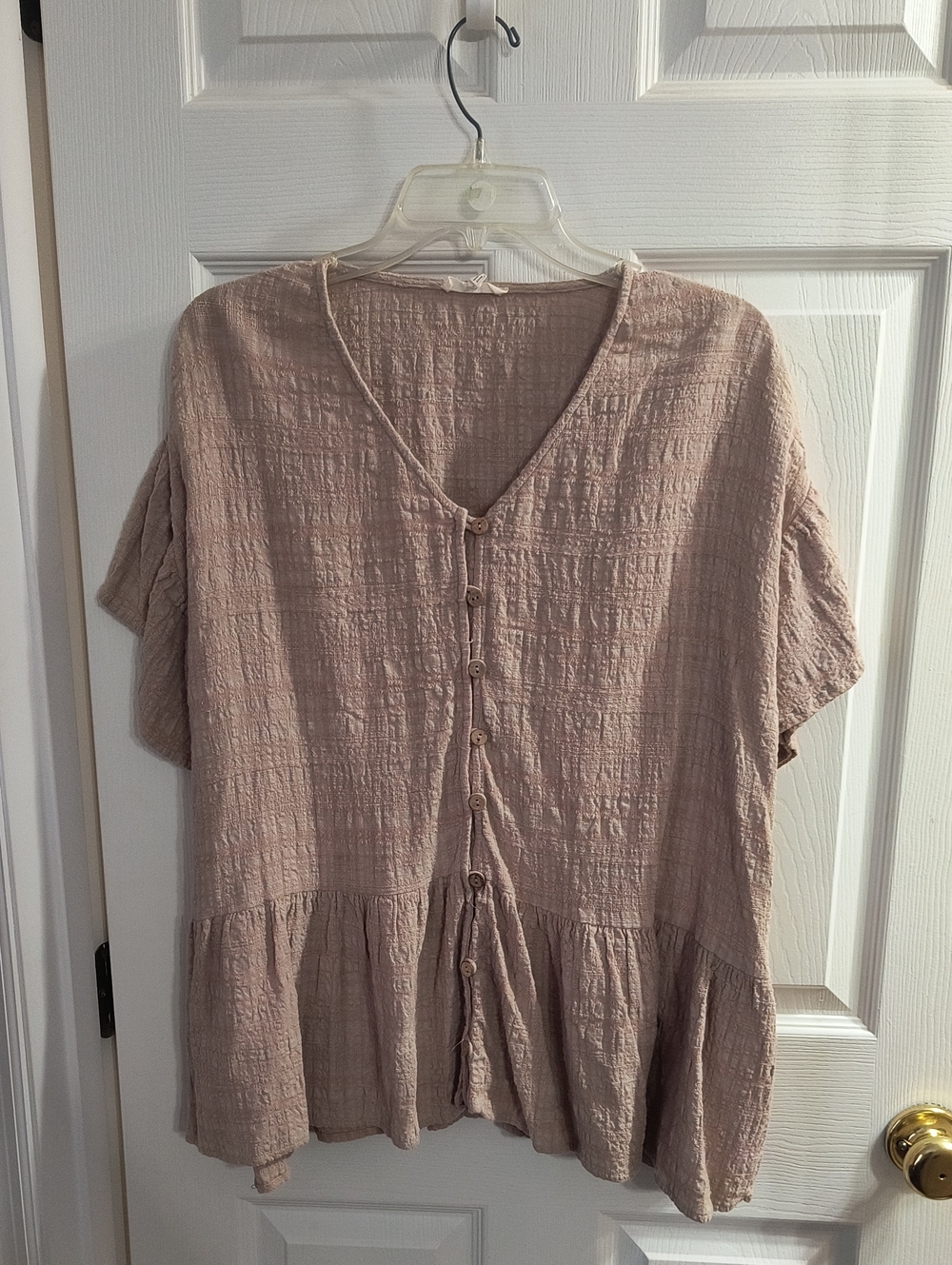 easel Tan Button-Front Gauze Peplum Blouse